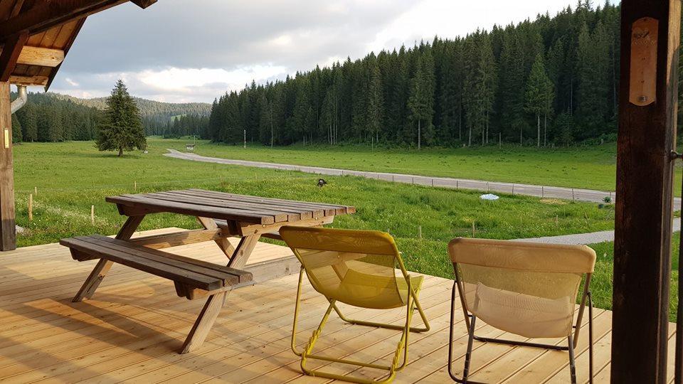 Chez Liadet Hotel Mouthe Eksteriør billede